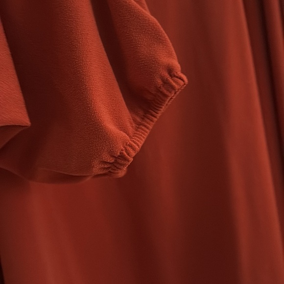 Torrid, cold shoulder size 3 - Picture 3 of 4